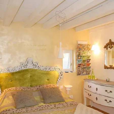 Holiday home Sibemol Simeyrols